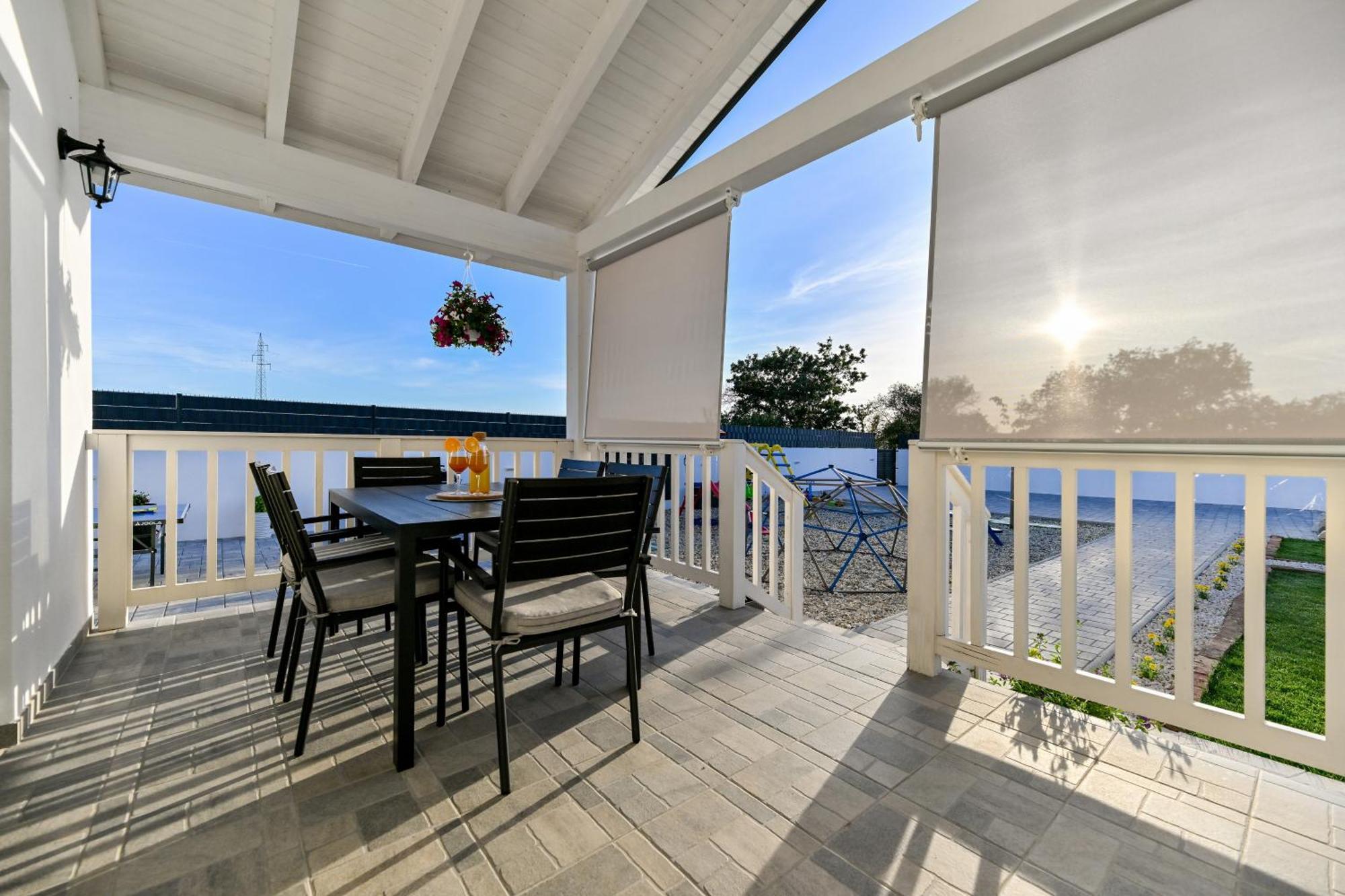 Holiday Home Aprilis With Pool, Jacuzzi And Sauna Galovac  Eksteriør billede