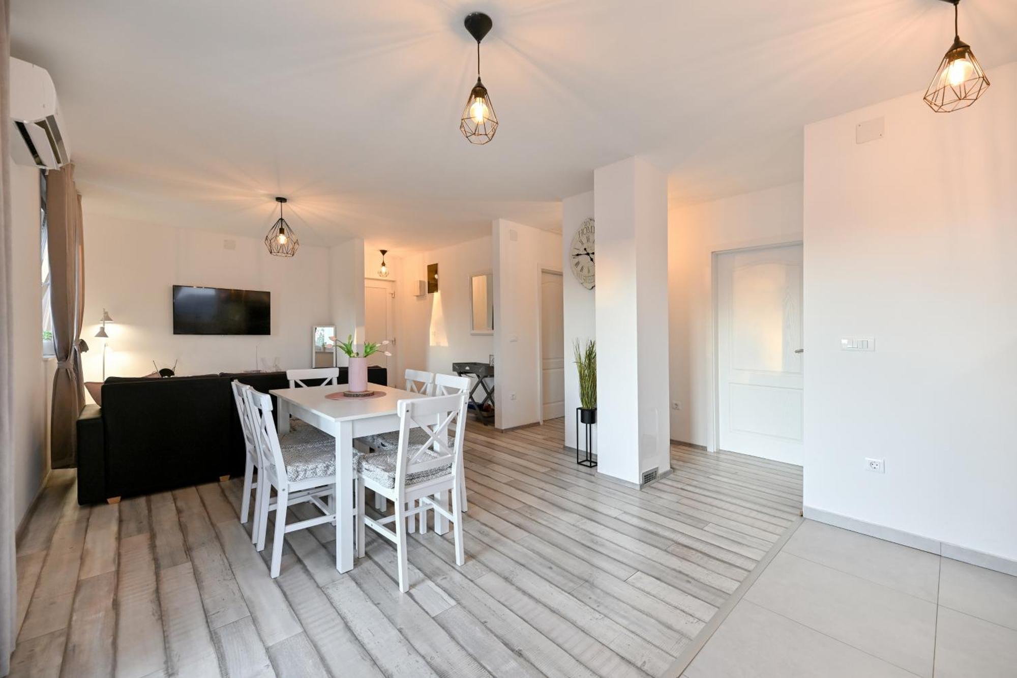 Holiday Home Aprilis With Pool, Jacuzzi And Sauna Galovac  Eksteriør billede