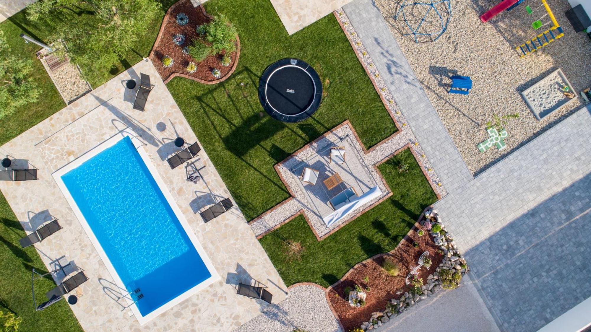 Holiday Home Aprilis With Pool, Jacuzzi And Sauna Galovac  Eksteriør billede