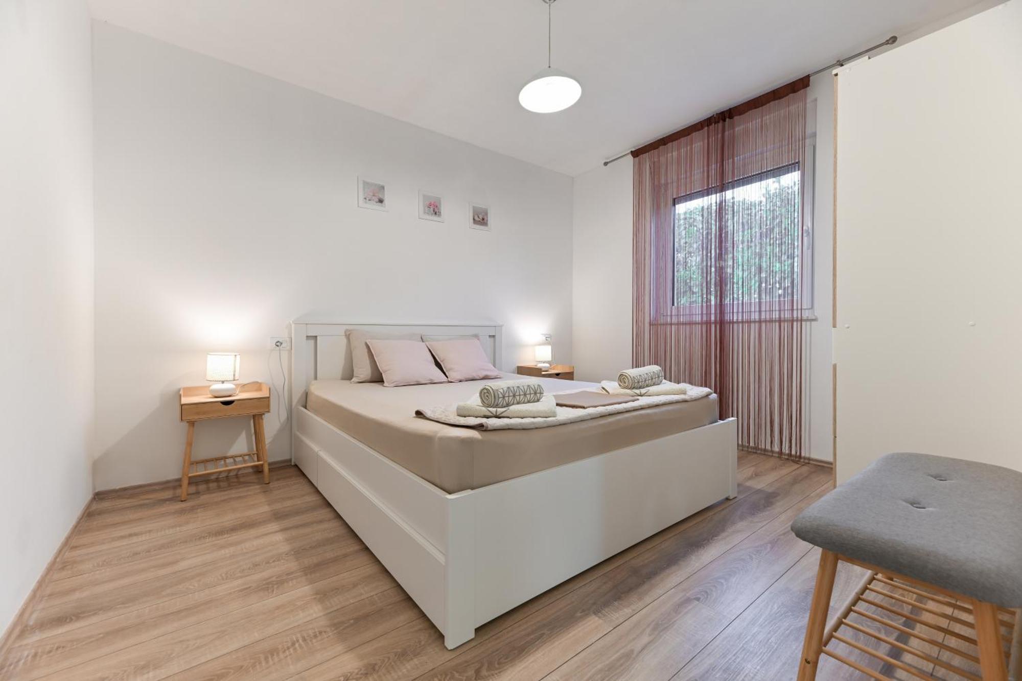 Holiday Home Aprilis With Pool, Jacuzzi And Sauna Galovac  Eksteriør billede
