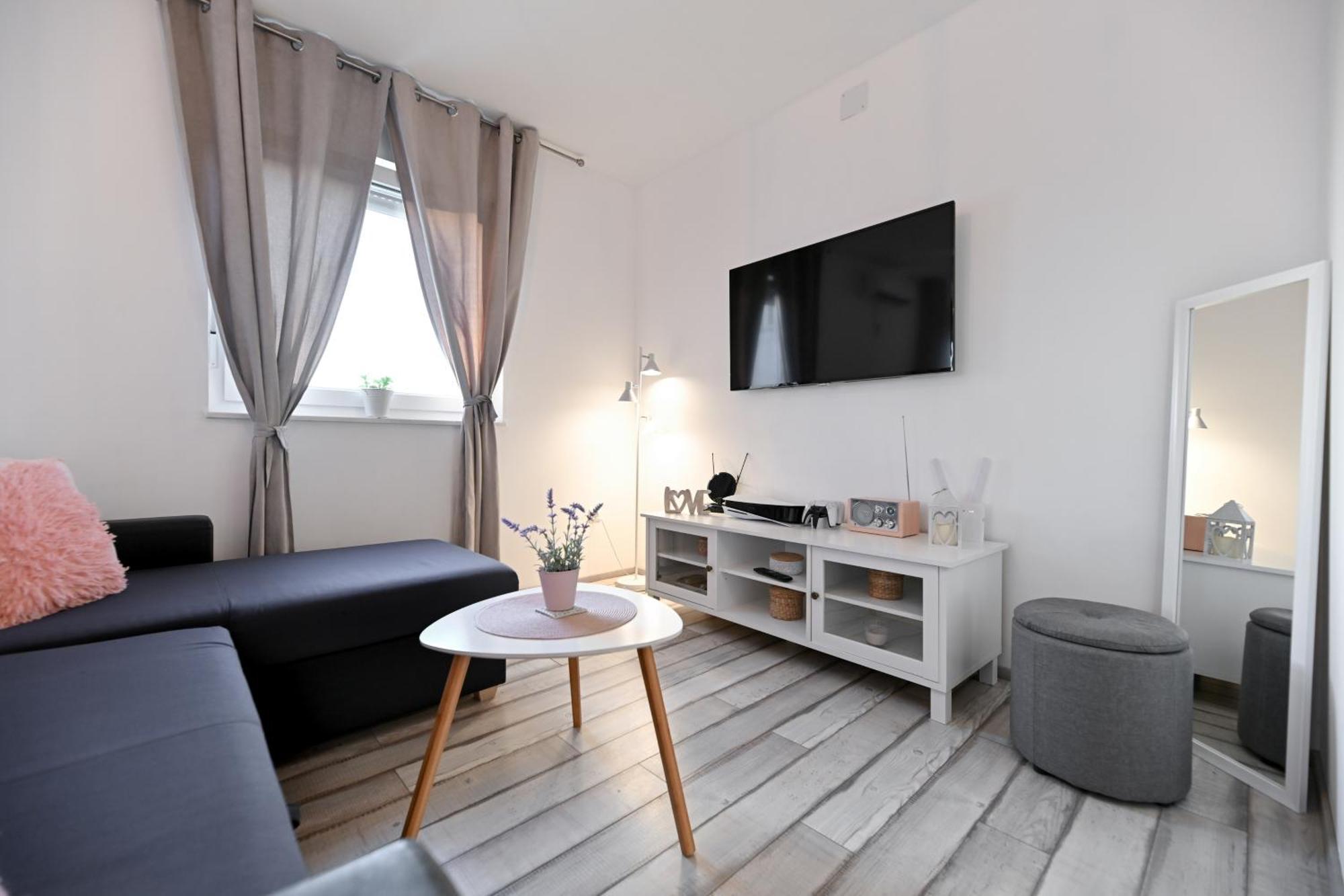 Holiday Home Aprilis With Pool, Jacuzzi And Sauna Galovac  Eksteriør billede