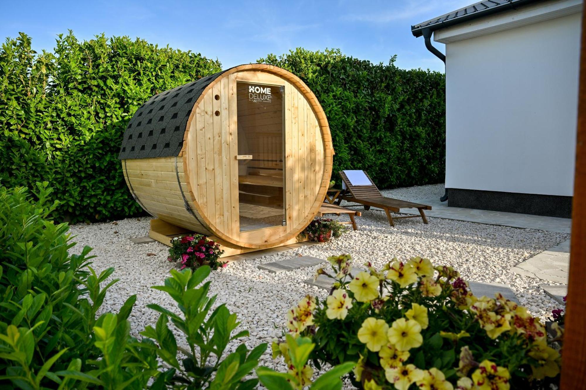 Holiday Home Aprilis With Pool, Jacuzzi And Sauna Galovac  Eksteriør billede